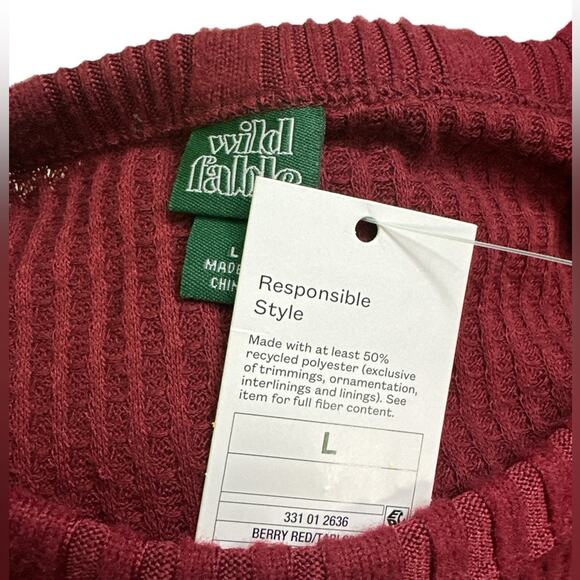 New Women's Ribbed/Waffle Berry Red Long Sleeve Cropped Top size Large - Picture 5 of 6